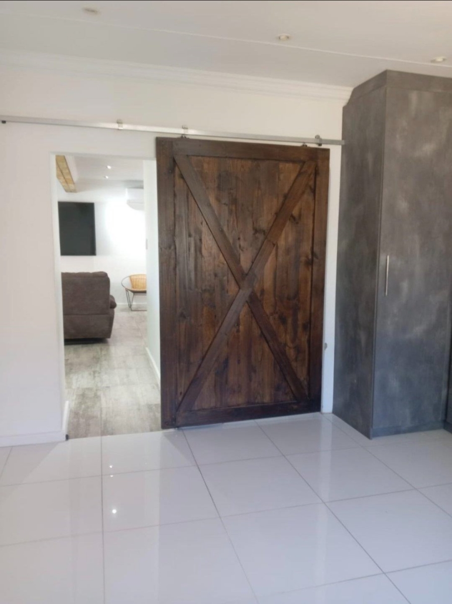 4 Bedroom Property for Sale in Noorsekloof Eastern Cape
